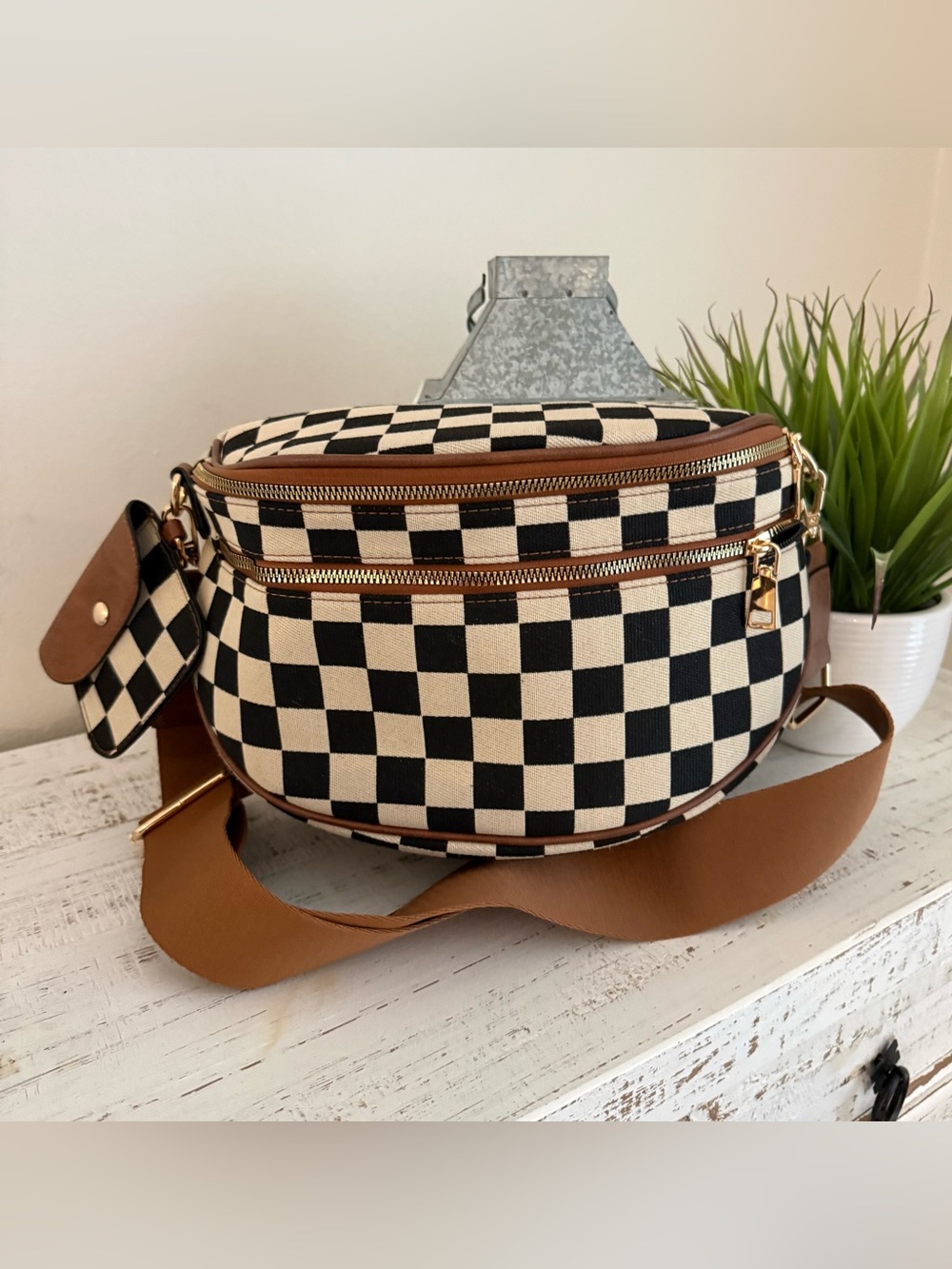 Ounamei checkered crossbody bum bag